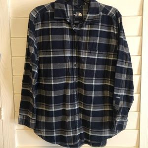 The North Face women’s boyfriend flannel size Large